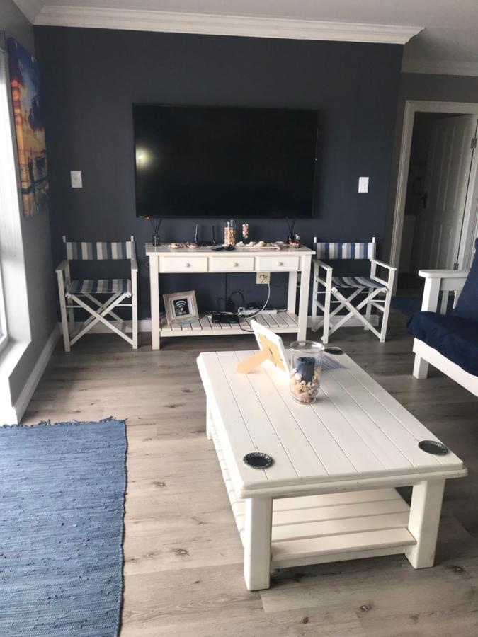 Modern Apartment Walking Distance To Main Beach Restaurants And Other Amenities 제프리스 베이 외부 사진