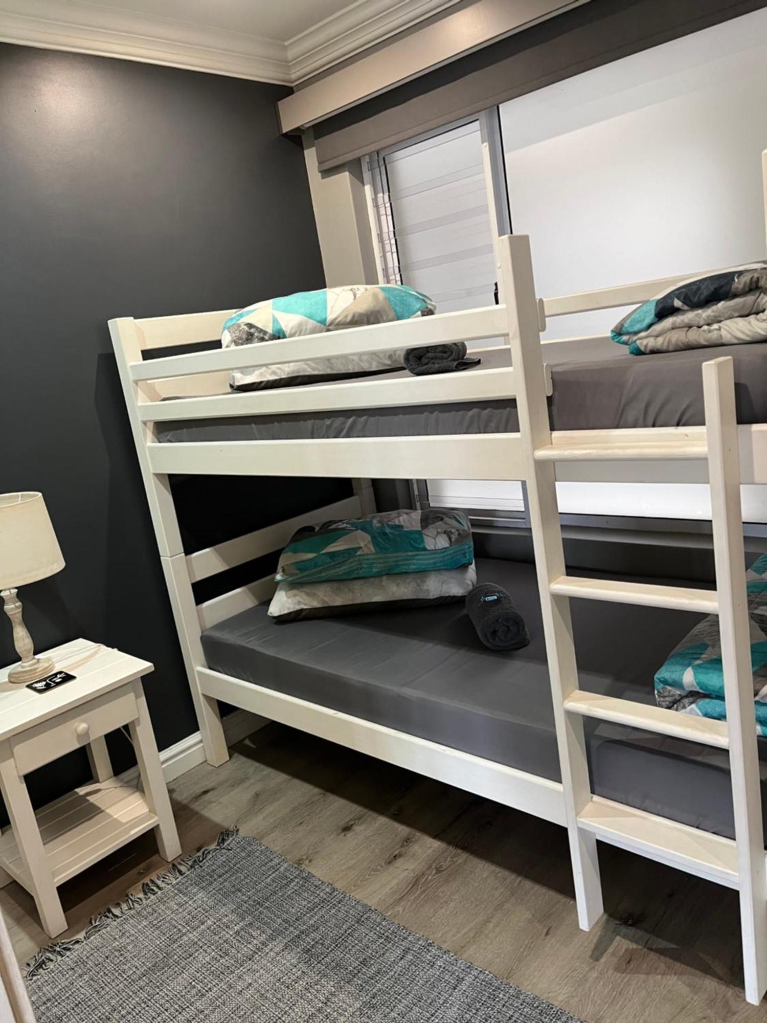 Modern Apartment Walking Distance To Main Beach Restaurants And Other Amenities 제프리스 베이 외부 사진